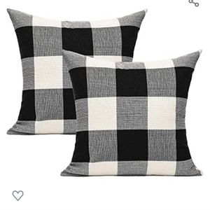 Black and white pillow covers